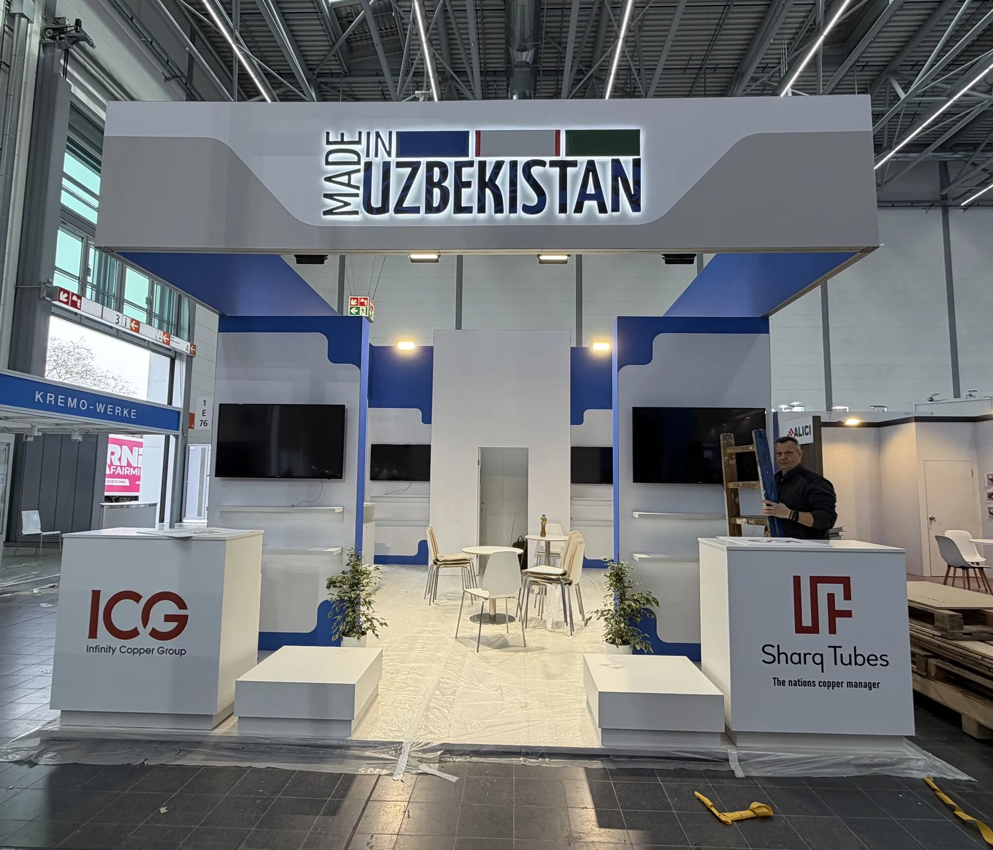 Uzbekistan national pavilion — Tube & Wire · Düsseldorf